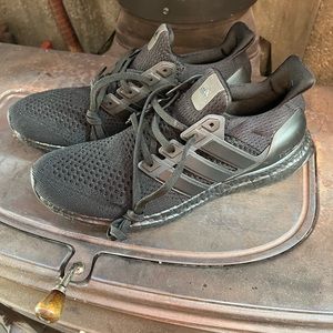 Black black uptraboost v1 re release new with box 10.5